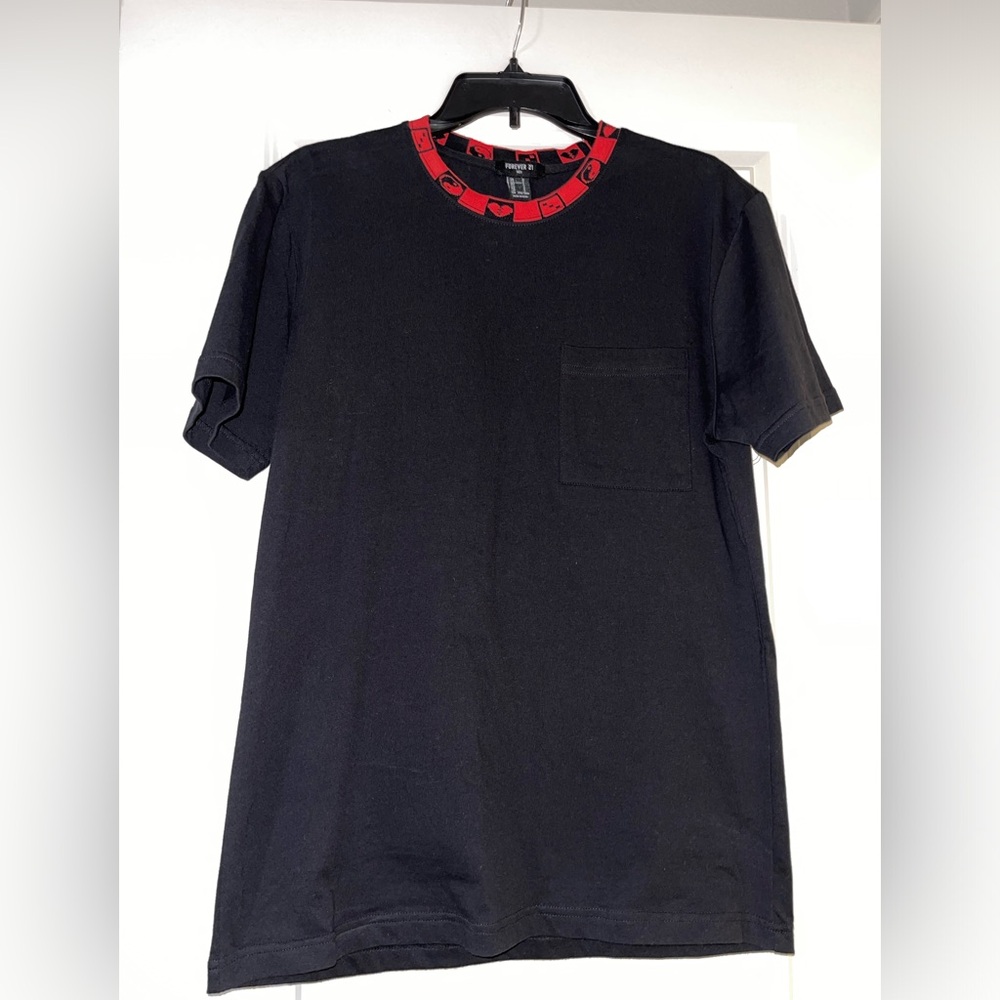 Black forever 21 T shirt 🖤